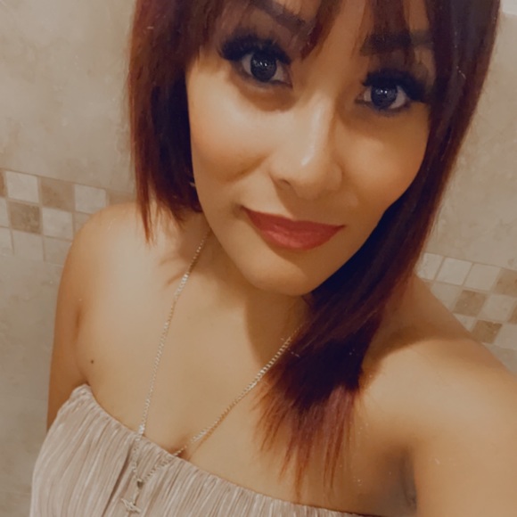 Meet your Posher, Aimee - Picture 1 of 1